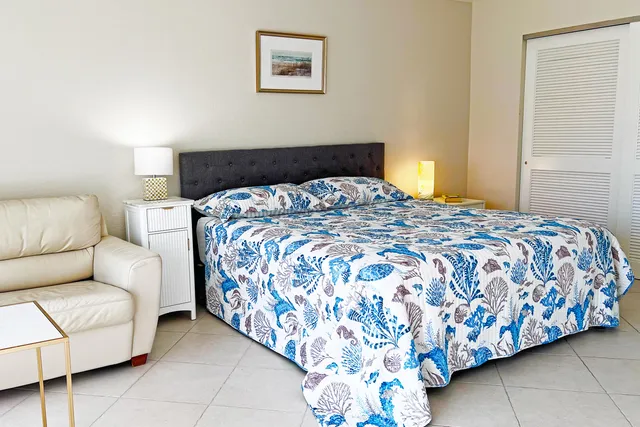 $3,150 | 3541 Northeast Ocean Boulevard, Unit 4, Stuart, FL 34996