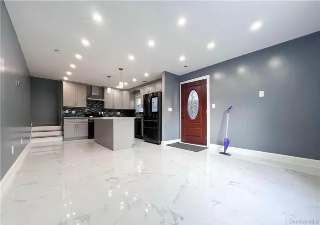 a view of a house with a outdoor space