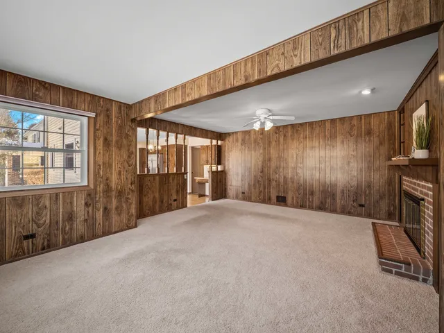 $749,000 | 3058 Knollwood Lane, Glenview, IL 60025