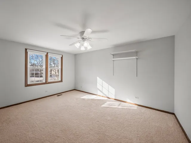 $749,000 | 3058 Knollwood Lane, Glenview, IL 60025