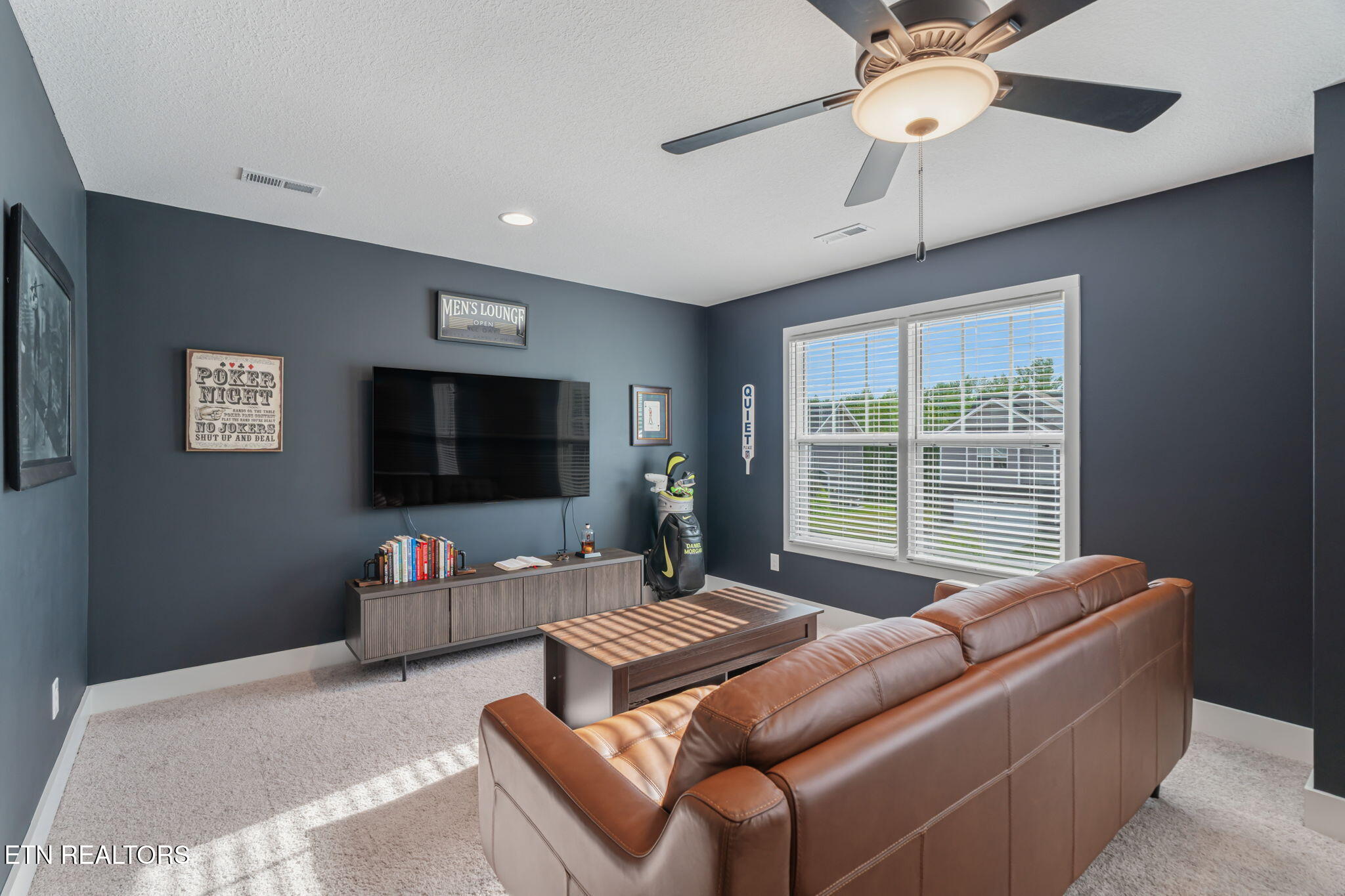 211 Queenberry Street Oak Ridge, TN 37830 - Photo 32 of 58 33-web-or-mls-211 Queenberry Street-28