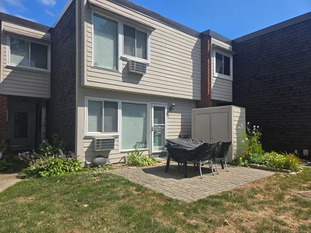 $2,000 | 31 W Walk, Unit 31, West Haven, CT 06516