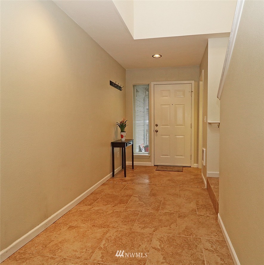 23111 15th Avenue Southeast, Unit E2 Bothell, WA 98021 - Photo 2 of 22