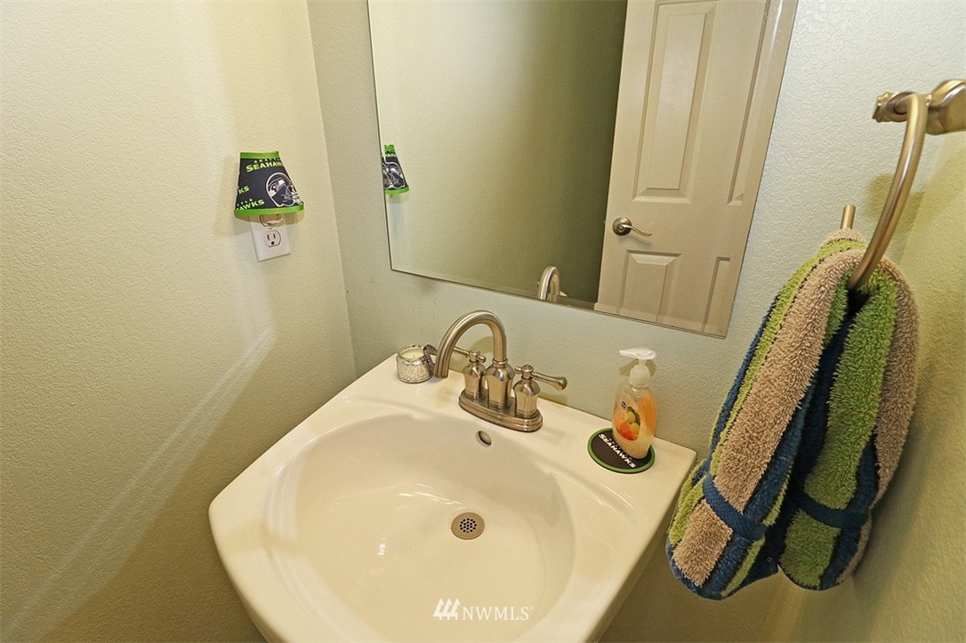 23111 15th Avenue Southeast, Unit E2 Bothell, WA 98021 - Photo 12 of 22