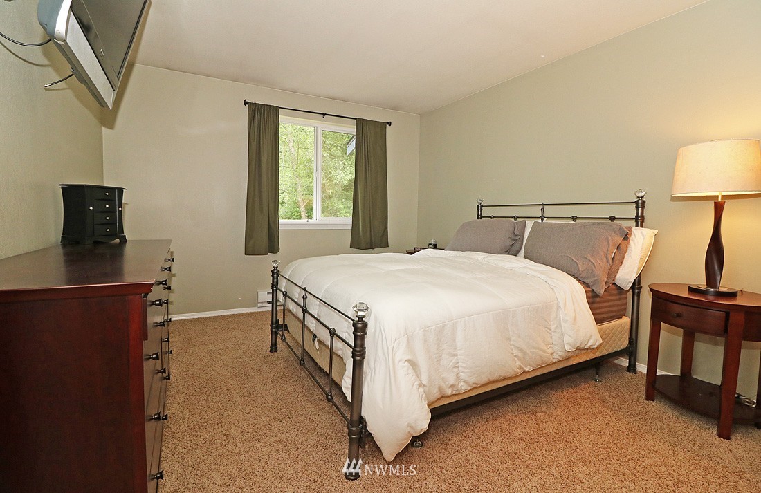 23111 15th Avenue Southeast, Unit E2 Bothell, WA 98021 - Photo 15 of 22
