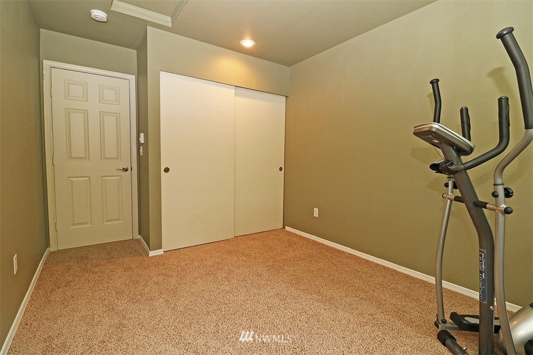 23111 15th Avenue Southeast, Unit E2 Bothell, WA 98021 - Photo 19 of 22