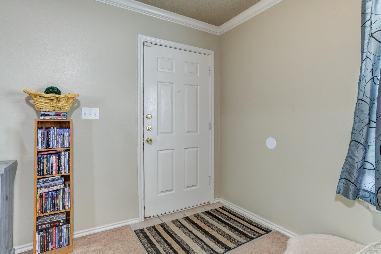3114 109th Street Lubbock, TX 79423 - Photo 4 of 43 a view of an empty room