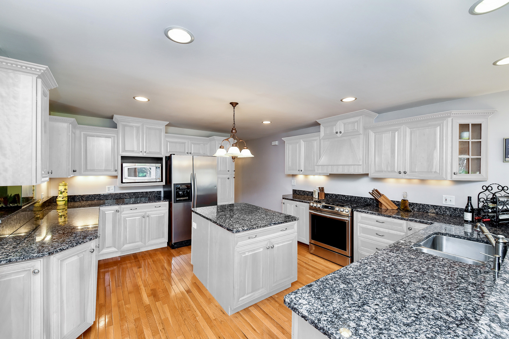 25W661 Durfee Road Wheaton, IL 60189 - Photo 11 of 33