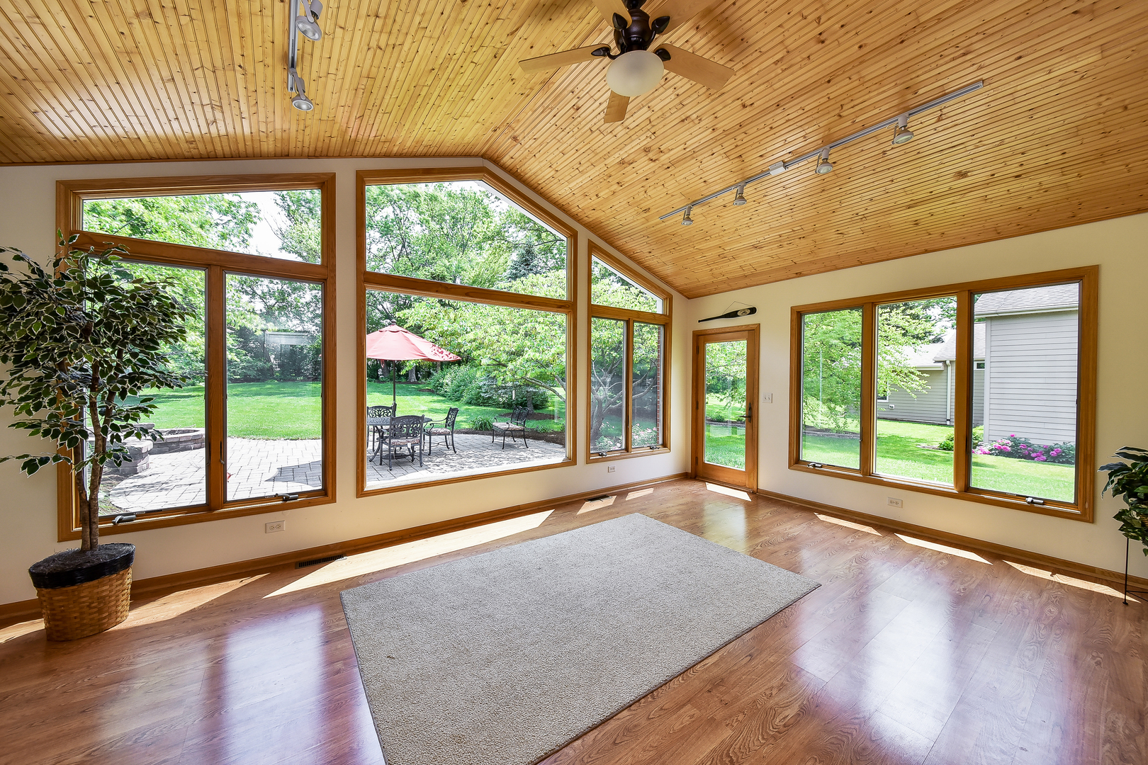 25W661 Durfee Road Wheaton, IL 60189 - Photo 14 of 33