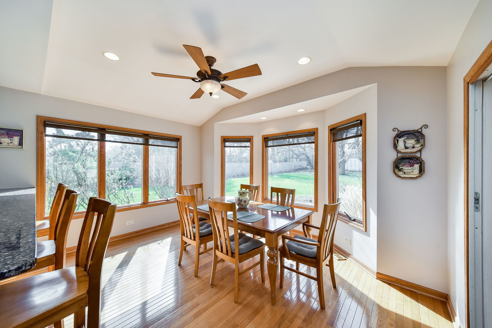 25W661 Durfee Road Wheaton, IL 60189 - Photo 10 of 33