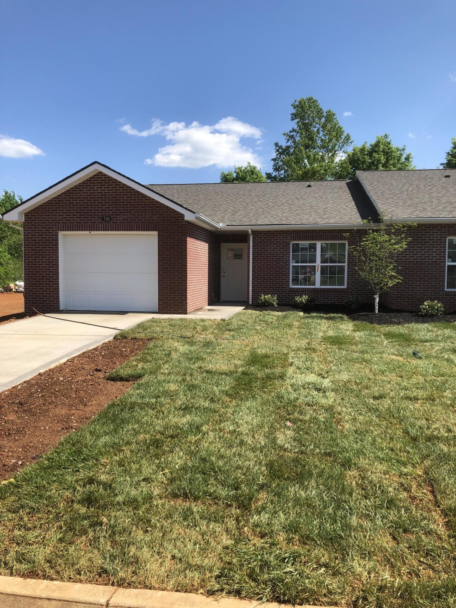 716 Spring Park Road Knoxville, TN 37914 - Photo 1 of 19 Gallery Image 1