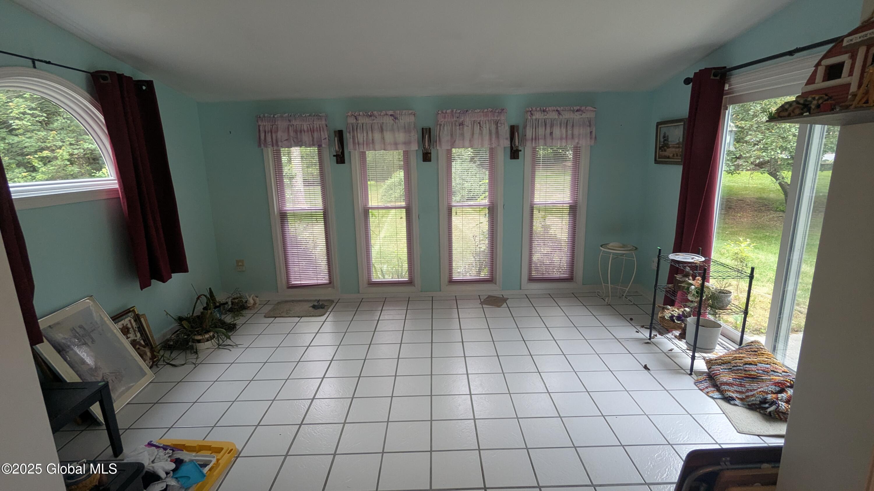 2368 Troy-Schenectady Road Niskayuna, NY 12309 - Photo 11 of 48 PXL_20250703_202624576