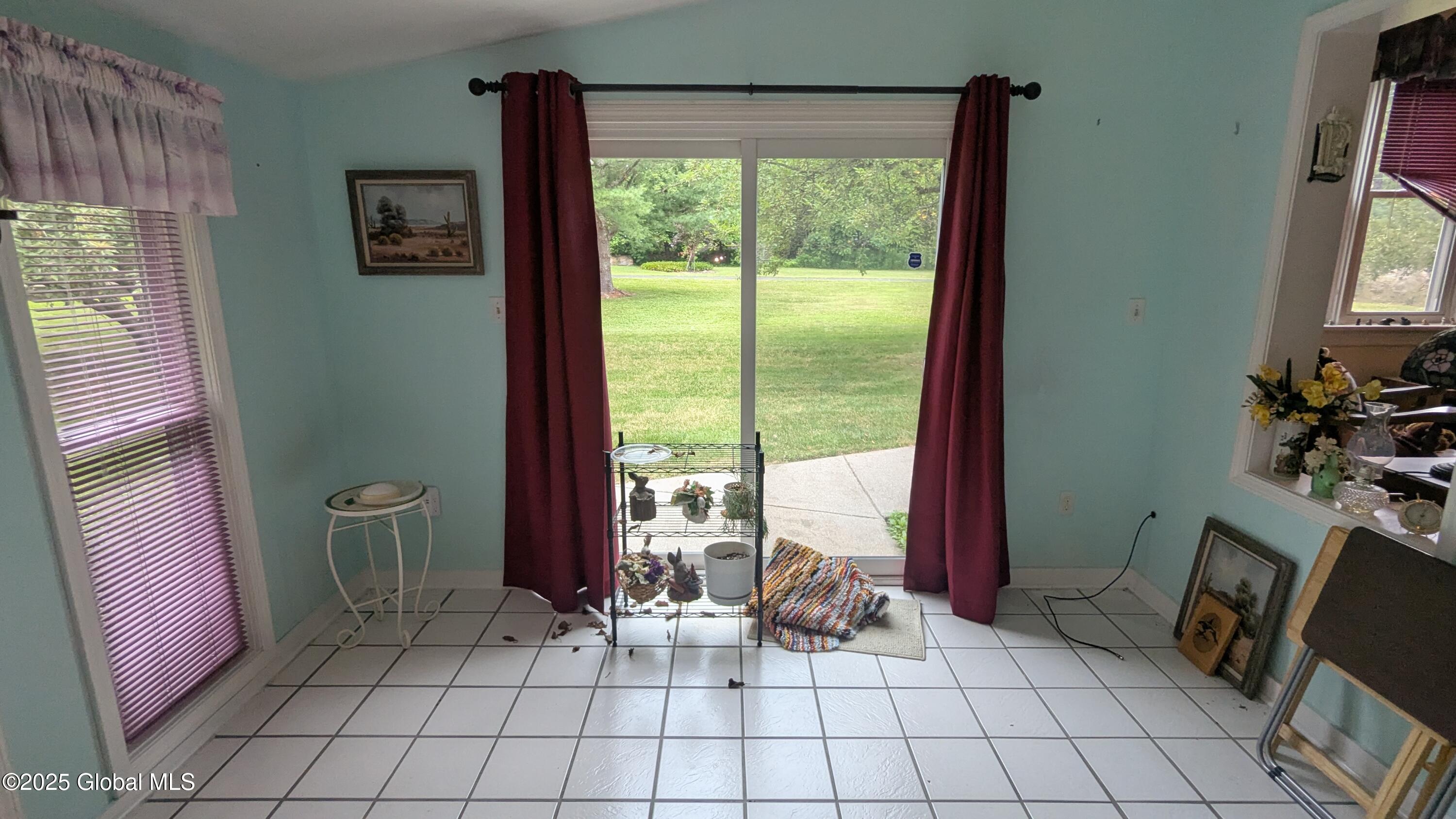 2368 Troy-Schenectady Road Niskayuna, NY 12309 - Photo 13 of 48 PXL_20250703_202631337