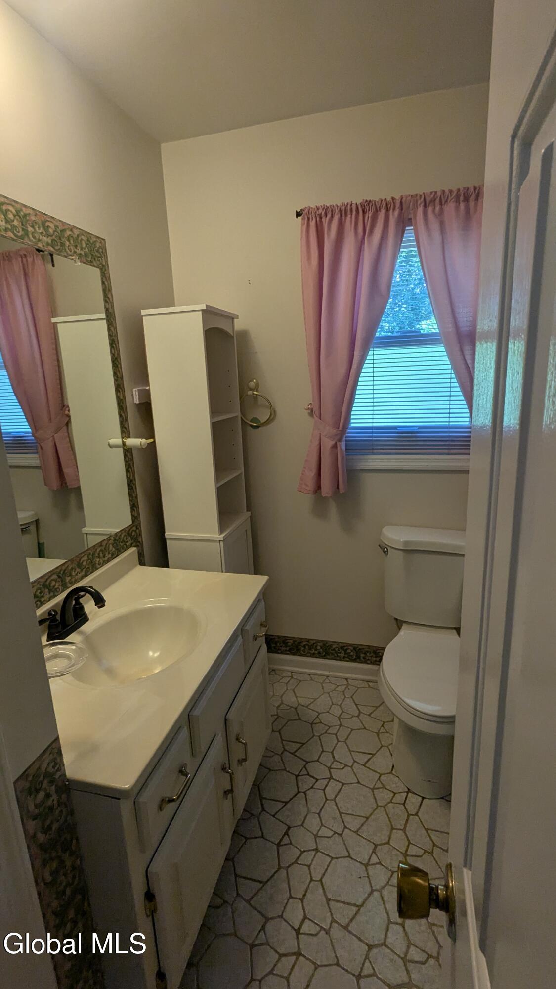 2368 Troy-Schenectady Road Niskayuna, NY 12309 - Photo 28 of 48 PXL_20250719_192140446.MP