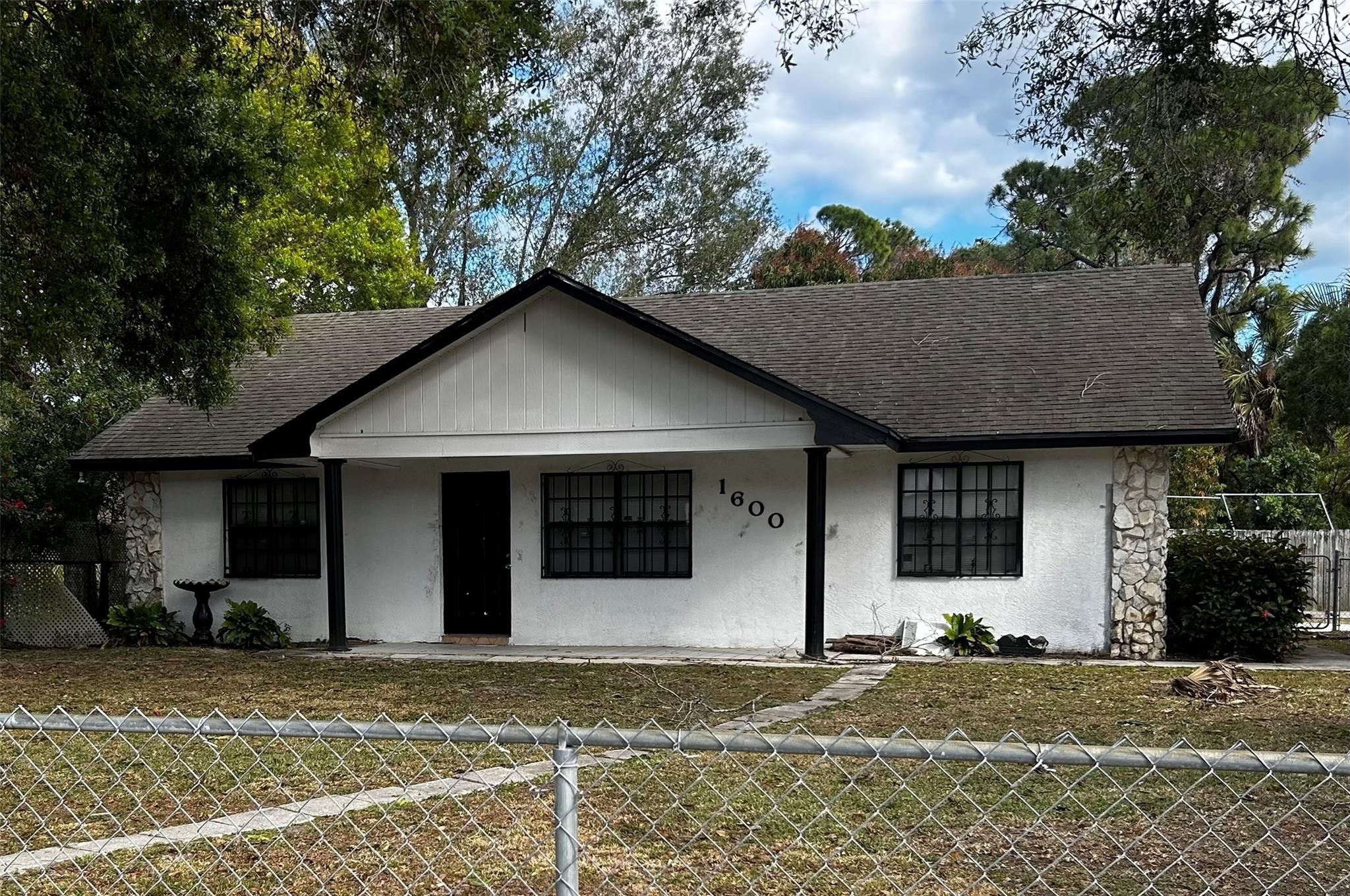 1600 North 44th Street Fort Pierce, FL 34947 - Photo 1 of 13 Photo 1