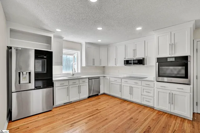 $350,000 | 2308 East Georgia Road, Simpsonville, SC 29681