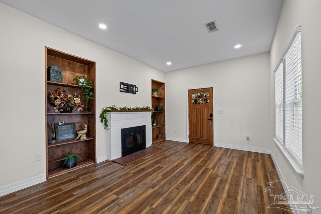 1015 East Brainerd Street Pensacola, FL 32503 - Photo 13 of 69