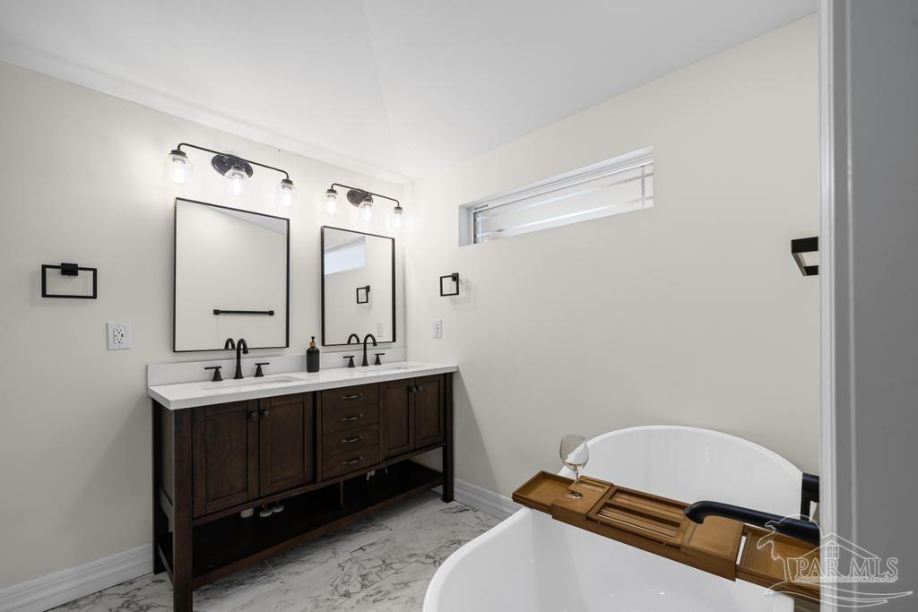 1015 East Brainerd Street Pensacola, FL 32503 - Photo 4 of 69