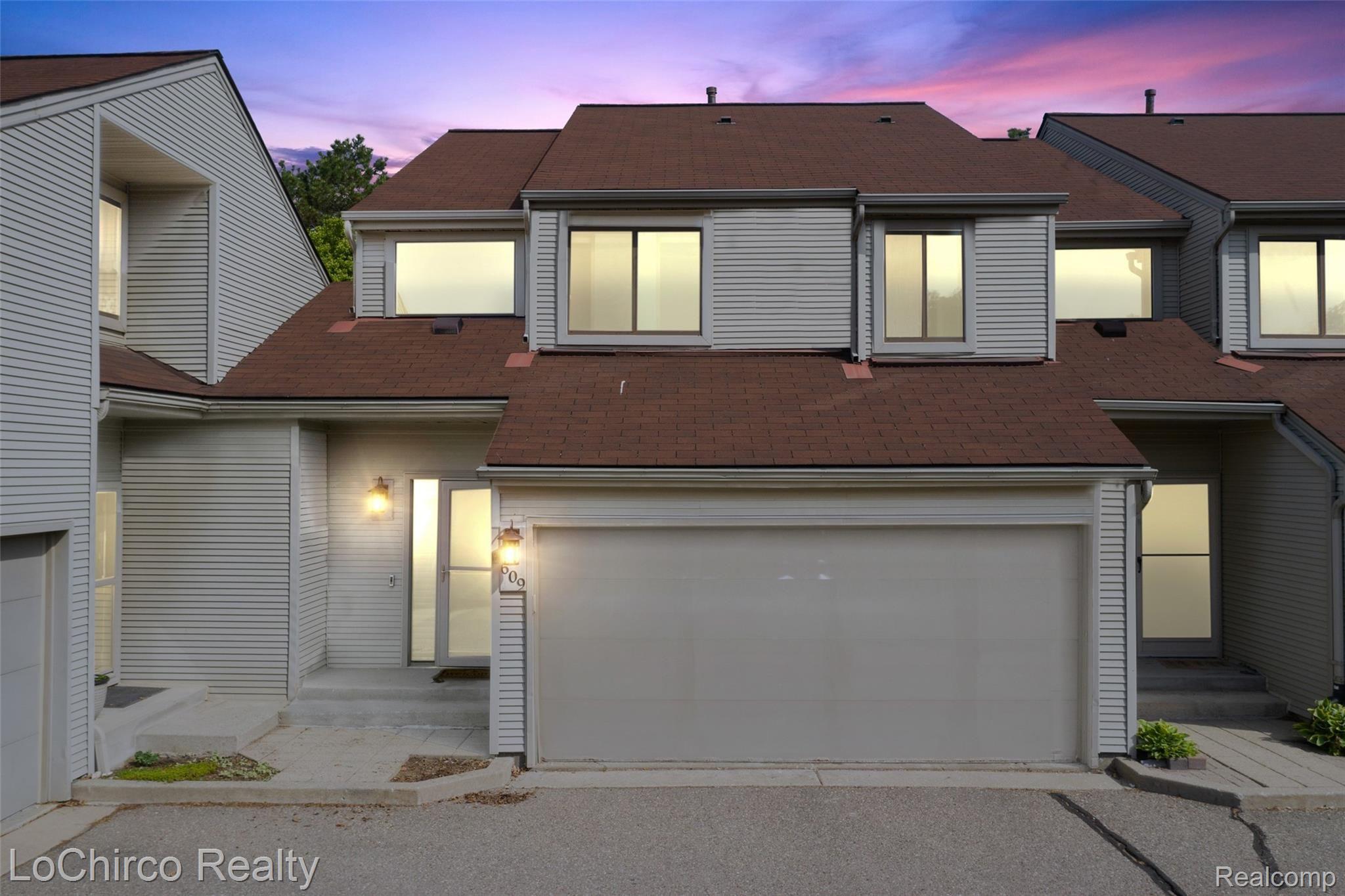 609 Cheshire Ct-1.jpg