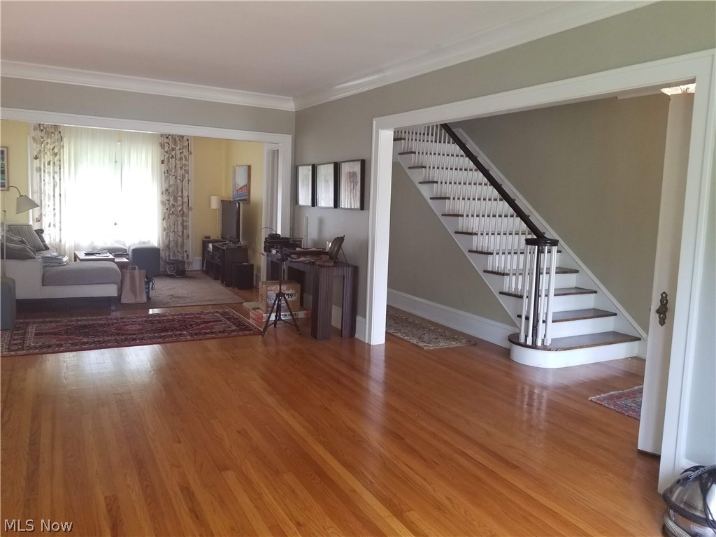 3070 Chadbourne Road Cleveland, OH 44120 - Photo 3 of 34