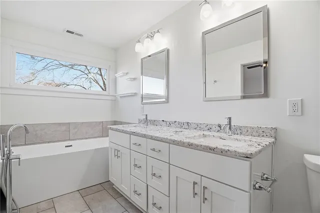 $675,000 | 210 South Howard Street Southeast, Atlanta, GA 30317