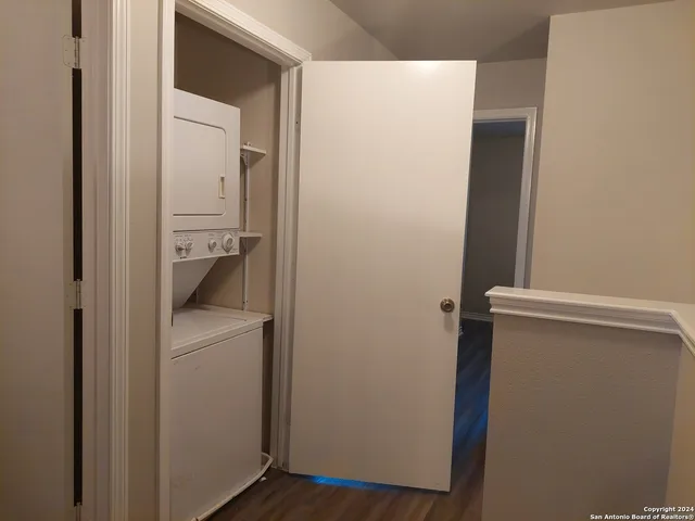 $1,450 | 7814 Kingsbury Wood, Unit 1, San Antonio, TX 78240