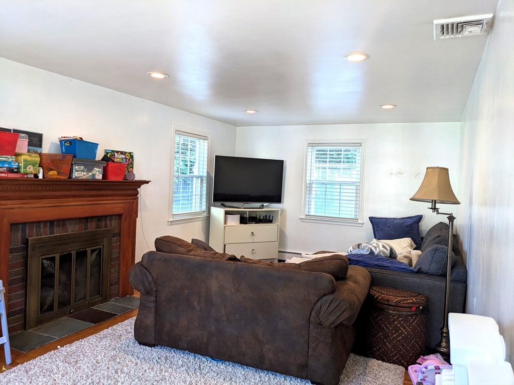 53 Sunset Hill Road Boston, MA 02132 - Photo 3 of 15