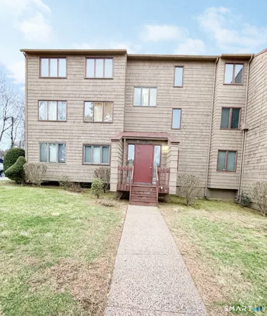 $1,400 | 210 Towne House Road, Unit 210, Hamden, CT 06514