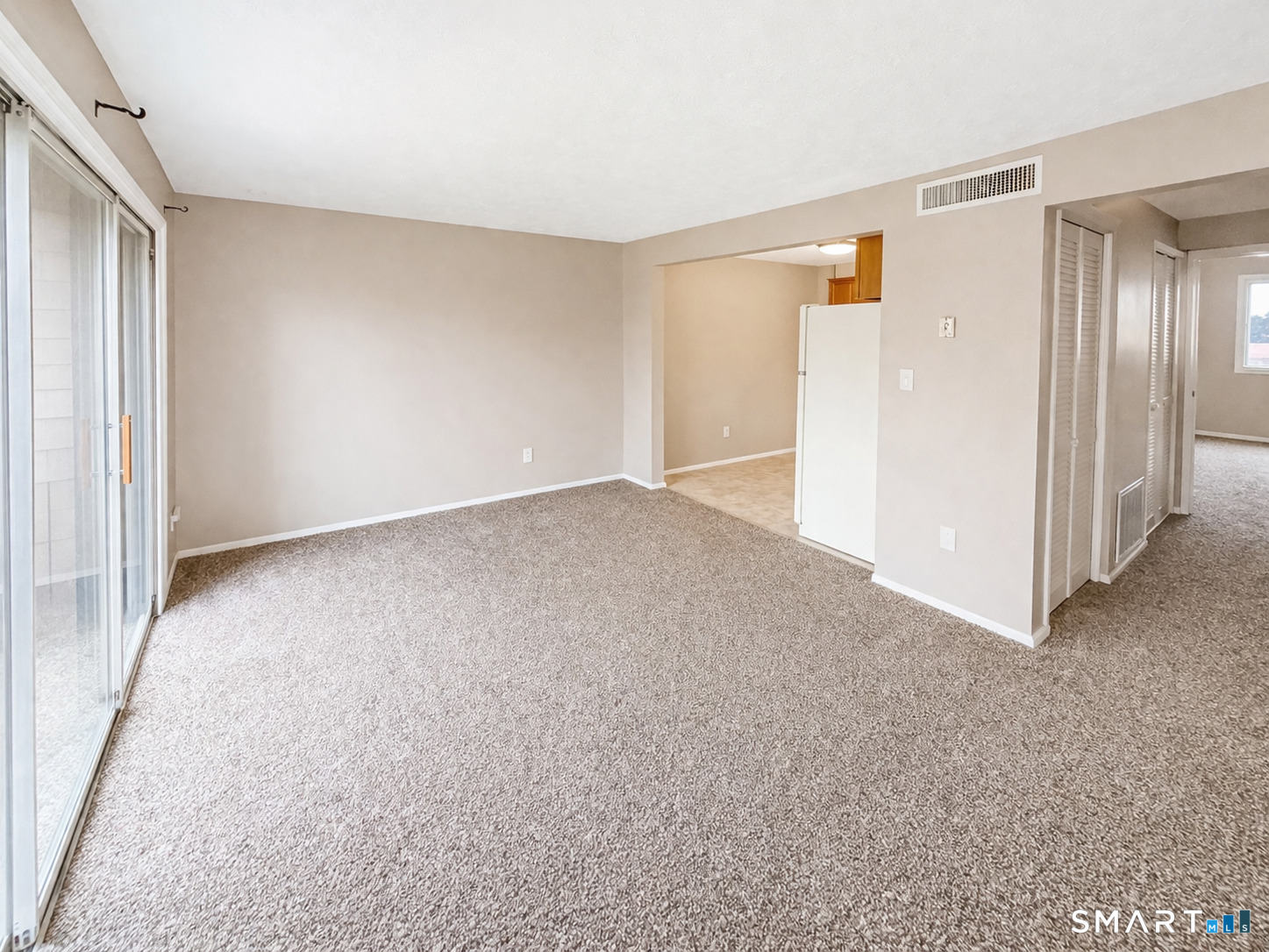 210 Towne House Road Hamden, CT 06514 - Photo 2 of 9