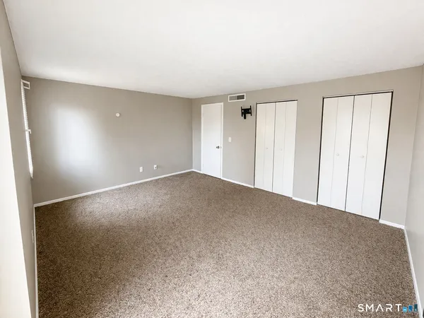 $1,400 | 210 Towne House Road, Unit 210, Hamden, CT 06514