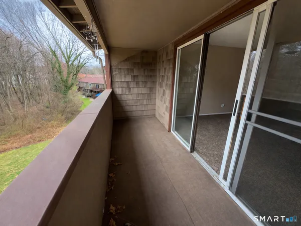 $1,400 | 210 Towne House Road, Unit 210, Hamden, CT 06514