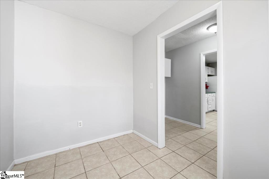 541 Hunts Bridge Road Easley, SC 29640 - Photo 12 of 39 Gallery Image 12