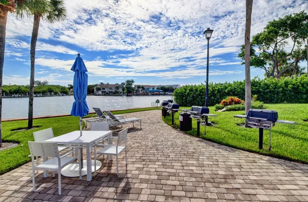 $4,800 | 859 Jeffery Street, Unit 7030, Boca Raton, FL 33487