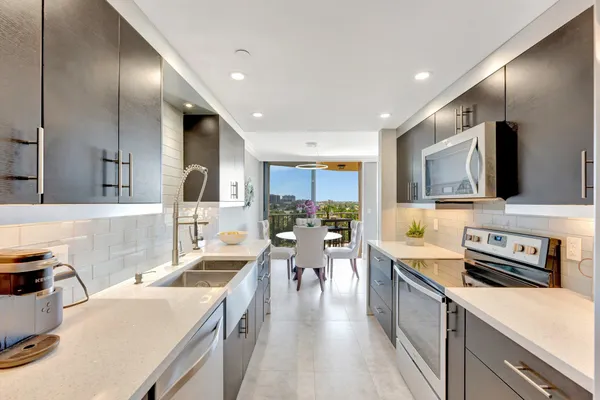 $4,800 | 859 Jeffery Street, Unit 7030, Boca Raton, FL 33487