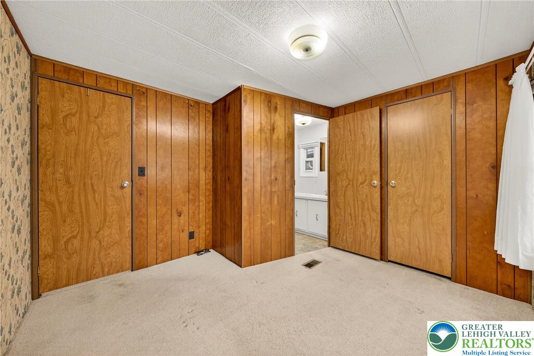 12 Revolutionary Road Mount Bethel, PA 18343 - Photo 26 of 53