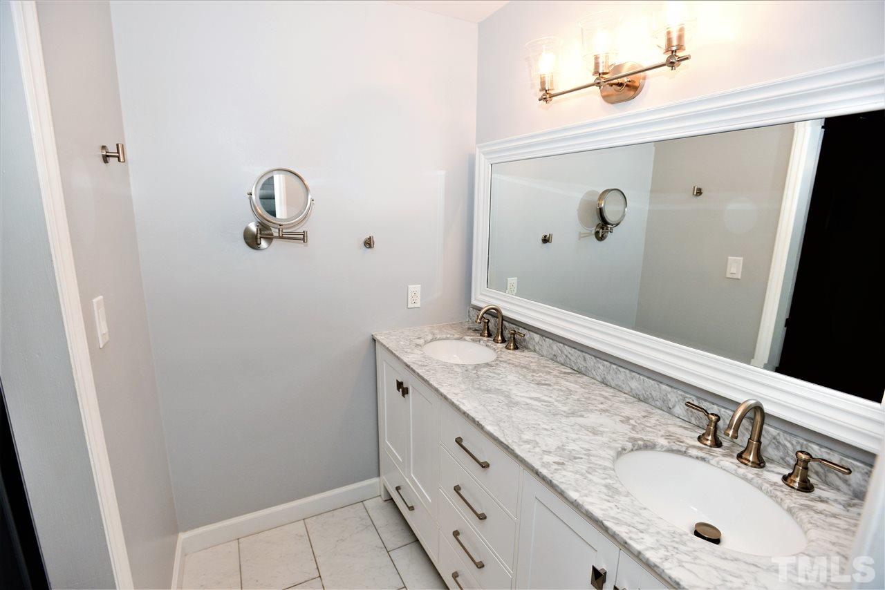 6508 Dew Drop Court Raleigh, NC 27613 - Photo 11 of 19