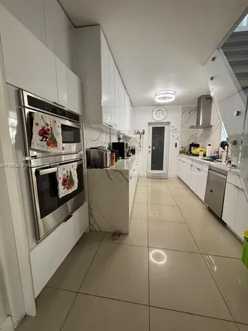 $950,000 | 224 East 42nd Street, Hialeah, FL 33013