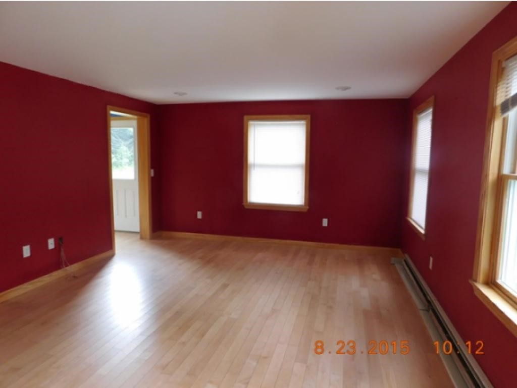 39 Spencer Road Barre, VT 05641 - Photo 2 of 12