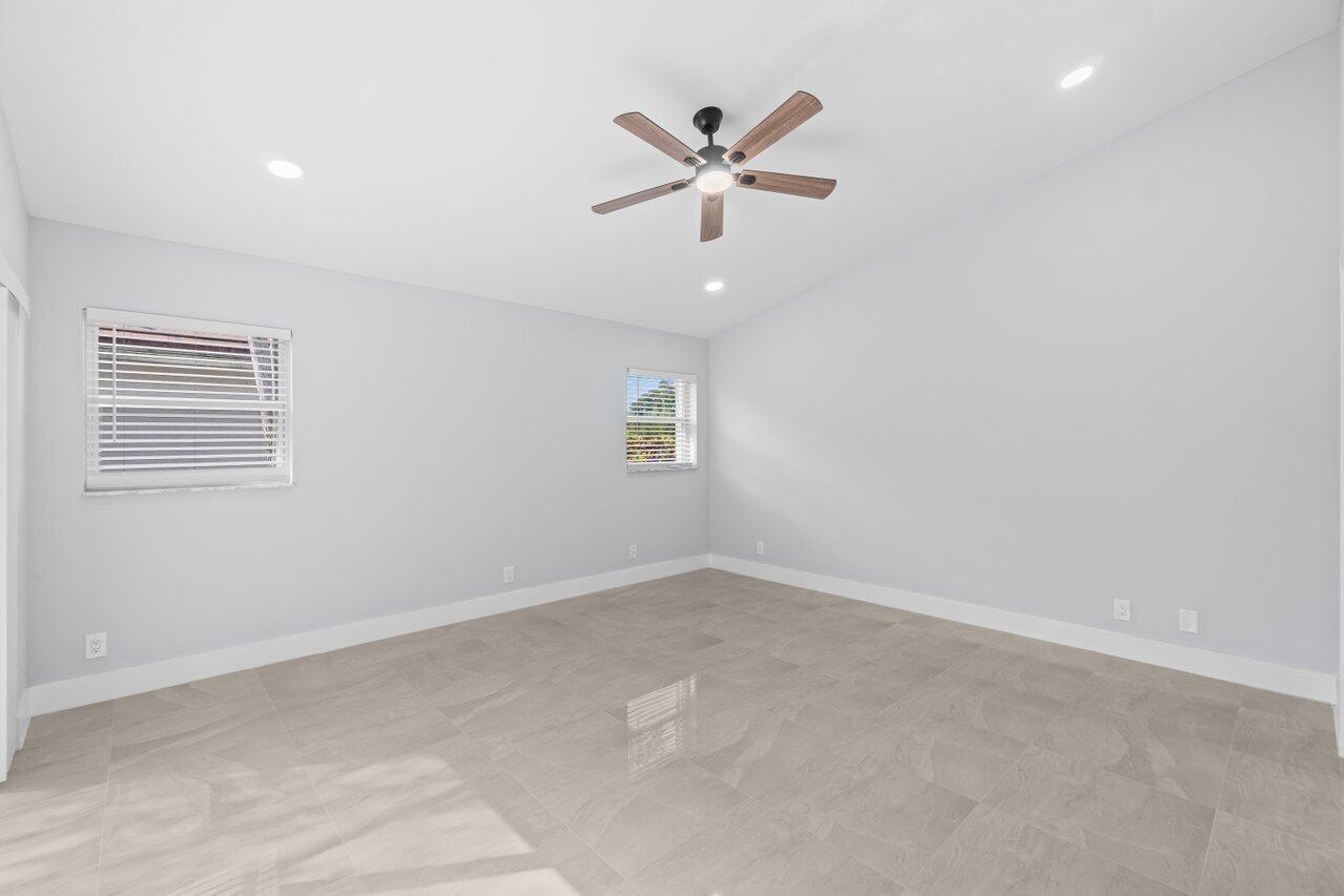 710 Clearbrook Park Circle Delray Beach, FL 33445 - Photo 12 of 28 Primary Bedroom