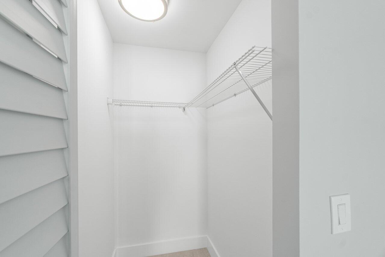 710 Clearbrook Park Circle Delray Beach, FL 33445 - Photo 24 of 28 House Guest