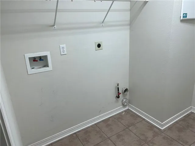 $2,300 | 538 Moore Boulevard, Covington, LA 70433