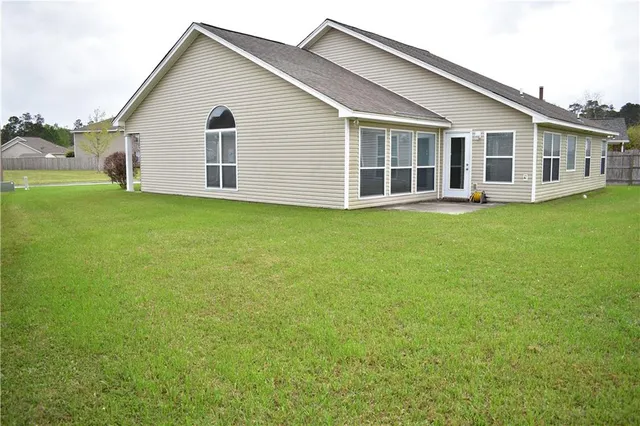 $2,300 | 538 Moore Boulevard, Covington, LA 70433