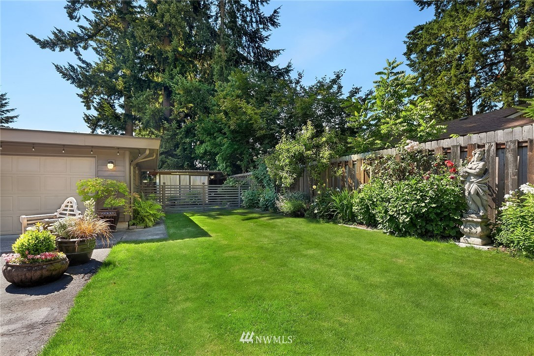 12510 Southeast 100th Street Renton, WA 98056 - Photo 16 of 21