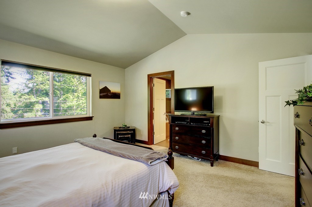 19719 3rd Avenue Southeast, Unit 24 Bothell, WA 98012 - Photo 16 of 25 Gallery Image 16
