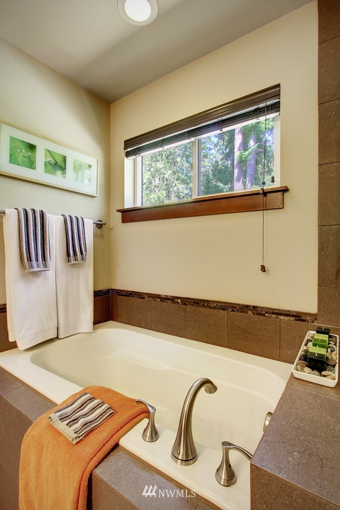 19719 3rd Avenue Southeast, Unit 24 Bothell, WA 98012 - Photo 18 of 25 Gallery Image 18