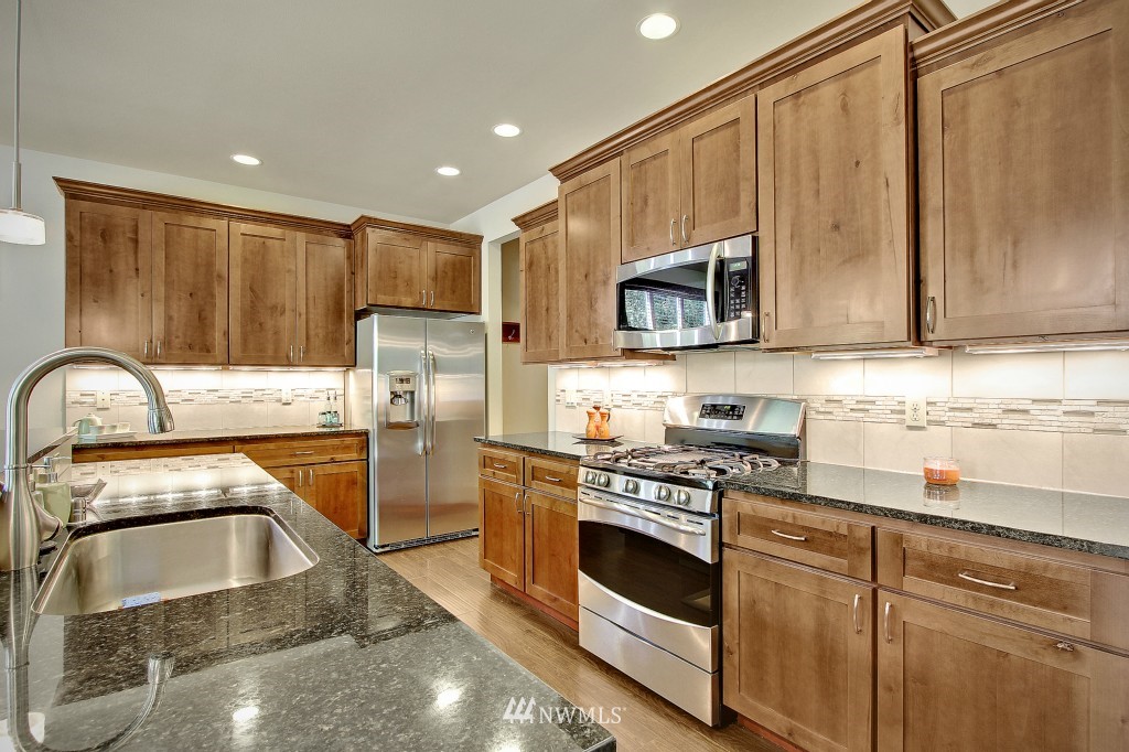 19719 3rd Avenue Southeast, Unit 24 Bothell, WA 98012 - Photo 7 of 25 Gallery Image 7