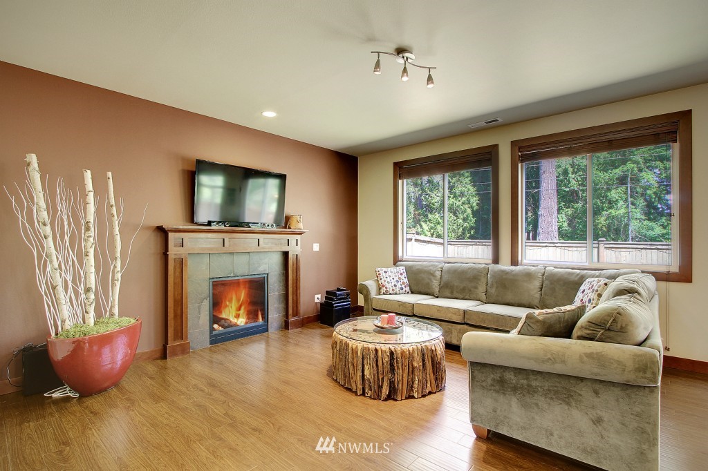 19719 3rd Avenue Southeast, Unit 24 Bothell, WA 98012 - Photo 8 of 25 Gallery Image 8