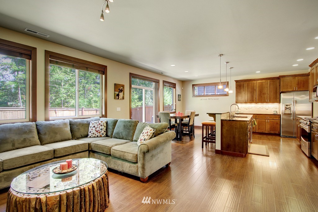 19719 3rd Avenue Southeast, Unit 24 Bothell, WA 98012 - Photo 9 of 25 Gallery Image 9