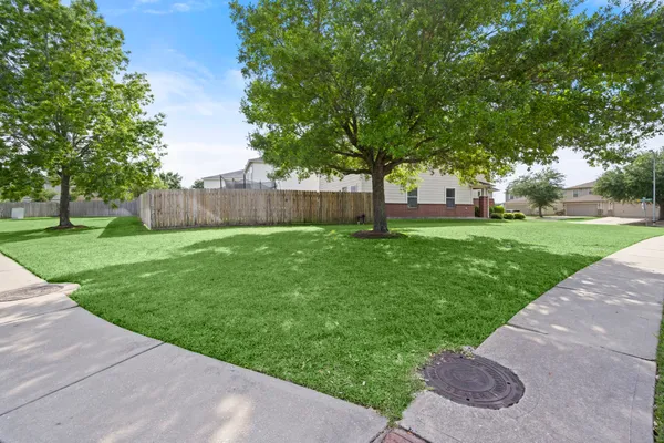 $270,000 | 7718 Balsam Crossing Lane, Cypress, TX 77433
