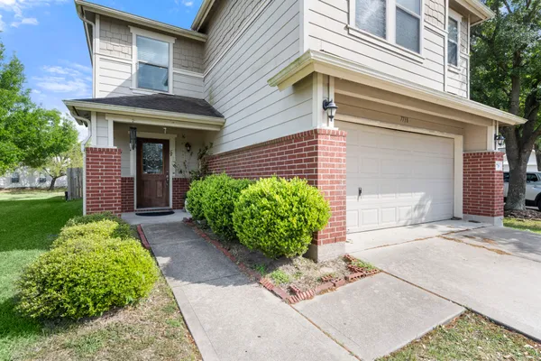 $270,000 | 7718 Balsam Crossing Lane, Cypress, TX 77433